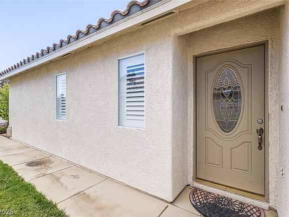 3rd image of 9028 Medicine Wheel Ave