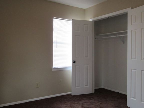 4th image of 4274 Brookway St