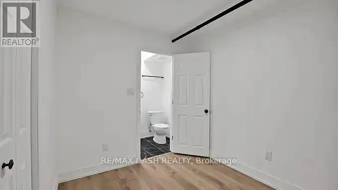 917 Saint Clair Ave W #30 — Photo 15