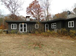 251 Carpenter Rd, Scituate, RI 02831