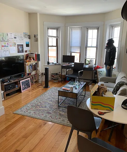 211 Harvard Ave #1 — Photo 1
