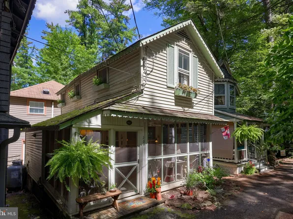 204 Weaver Ave #L-0006, Mount Gretna, PA 17064