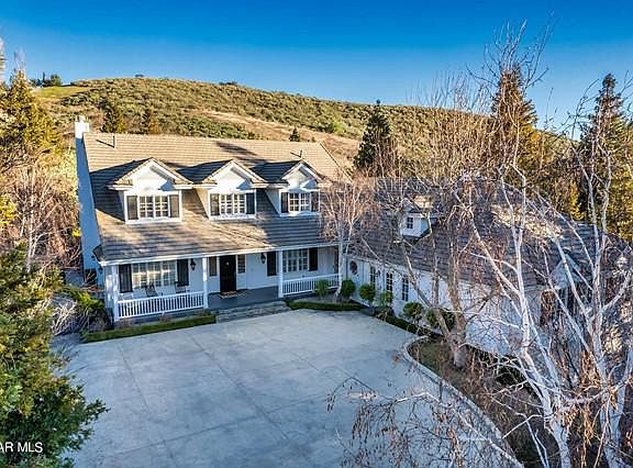 3rd image of 1158 Deepwood Dr