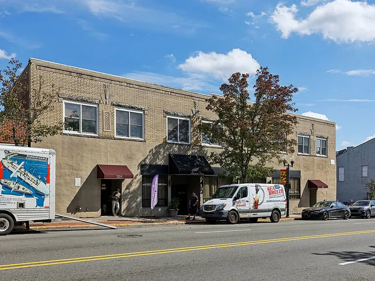 331 Bloomfield Ave — Photo 15