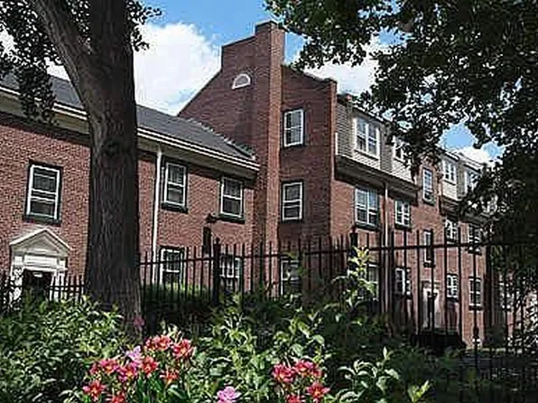 733 Melon Ter, Philadelphia, PA