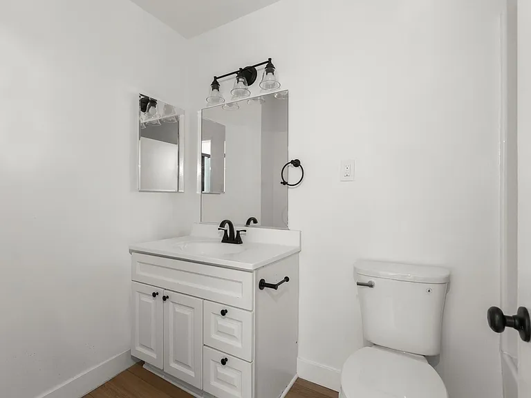Welcome Home || Apply Now || Newly Remodeled — Photo 4