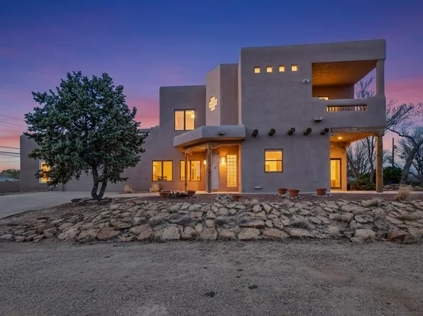 5566 Corrales Rd, Corrales, NM 87048