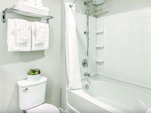 2nd image of 60 E Lake St #1706