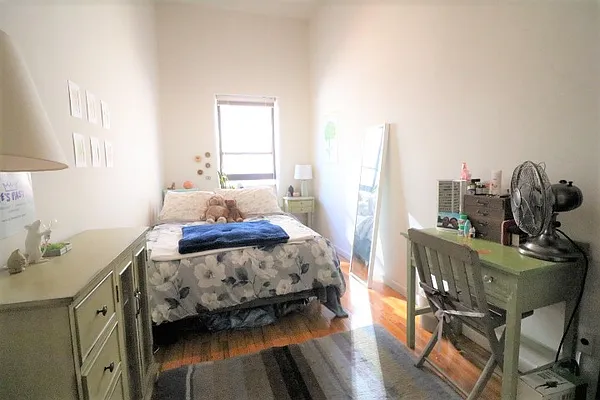 Rented by Oxford Property Group | media 26