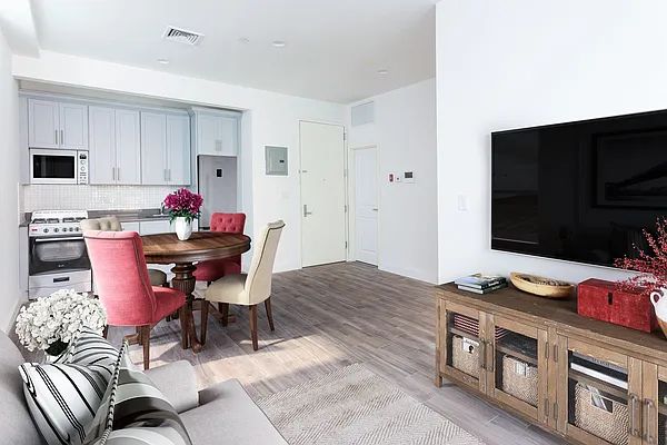 Rented by Compass | media 2