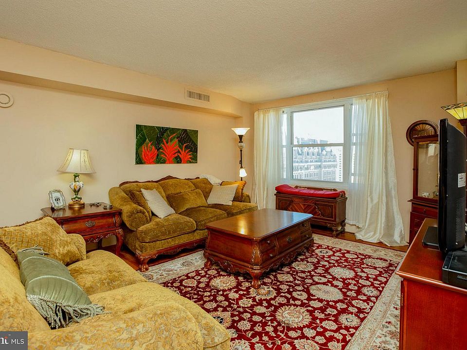 1st image of 1101 Saint Paul St Unit 1706