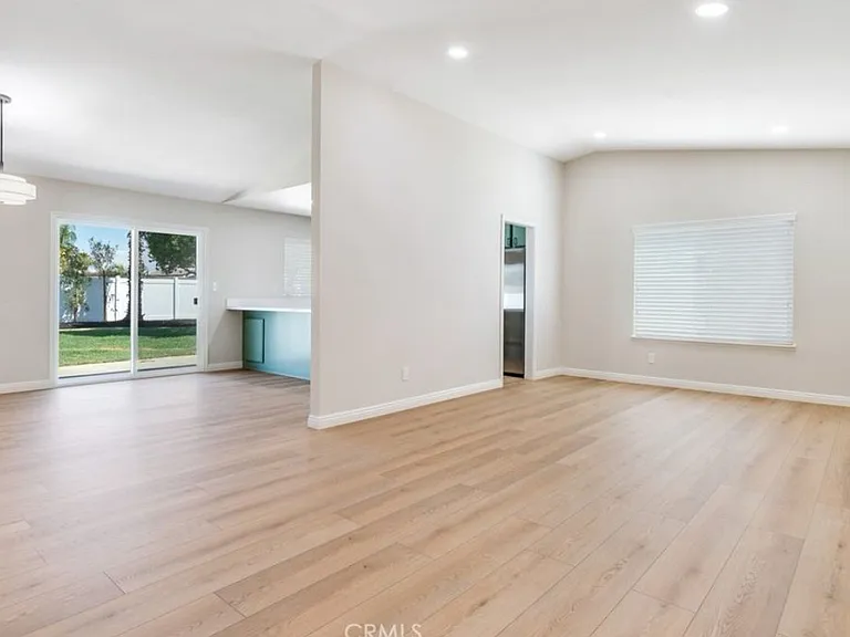 26294 Lazy Creek Rd — Photo 6