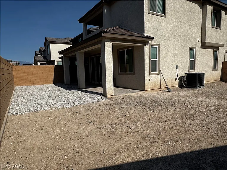 949 Ferodale Ave — Photo 32