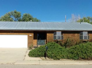 732 Lori Ln, Las Vegas, NM 87701
