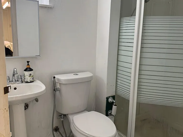 39 Starlight Cres #BASEMENT — Photo 12