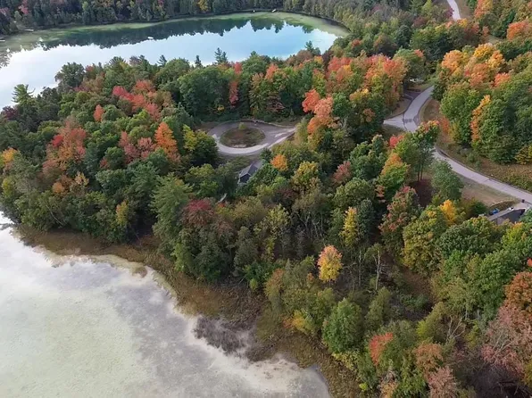 4972 Truax Lake Rd, Williamsburg, MI 49690