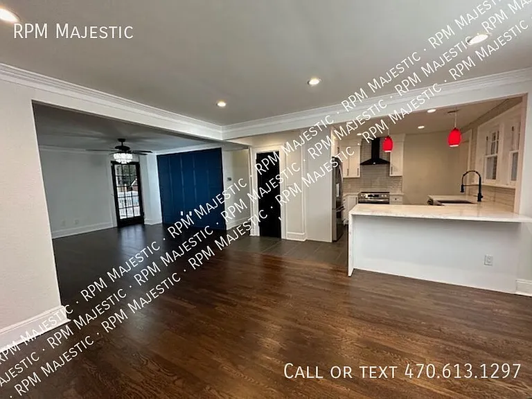 1134 Donnelly Ave SW — Photo 9