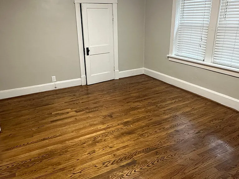 7254 Lindell Blvd — Photo 26