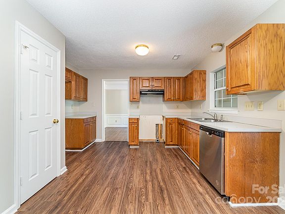 5th image of 3936 Yorkford Dr