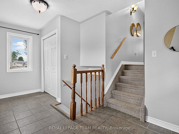5th image of 148 Charlotte St