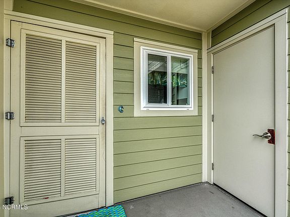 4th image of 1000 Caswell Beach Road #717