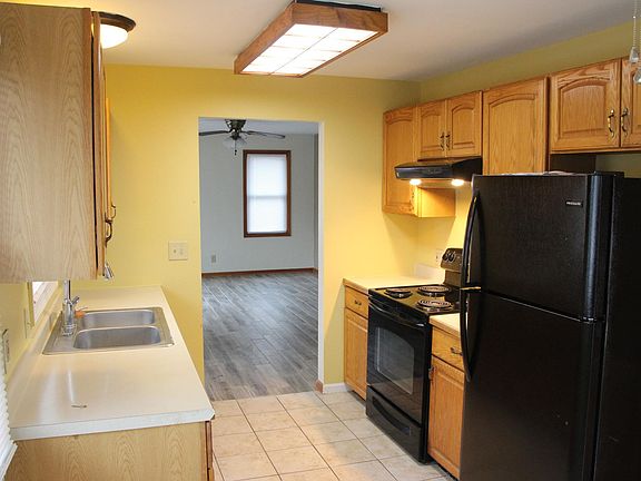 2nd image of 124 Winston Dr