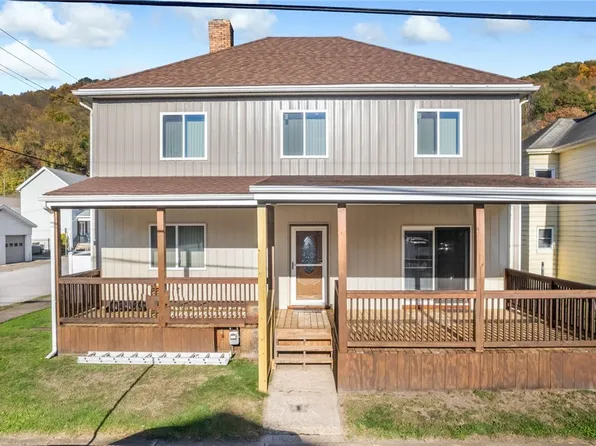 1000 2nd Ave, New Cumberland, WV 26047