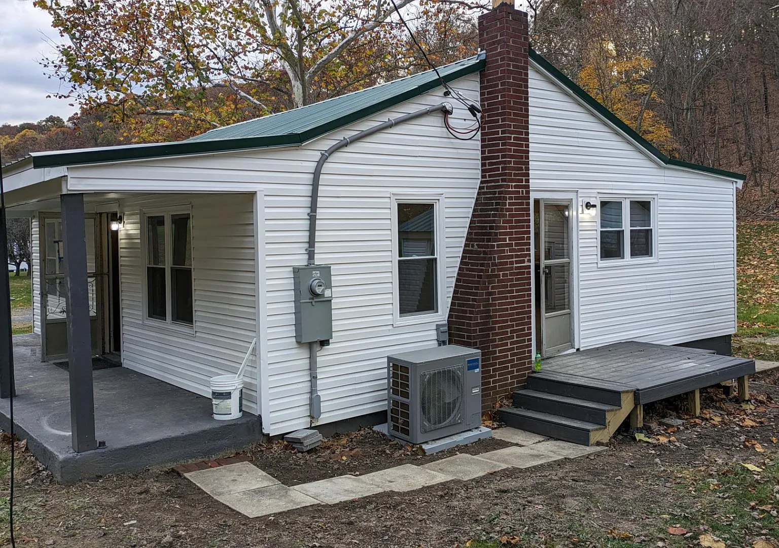 287 Hollywood Lane — Photo 1