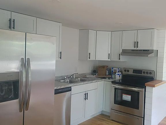 4th image of 189 S Main St #2