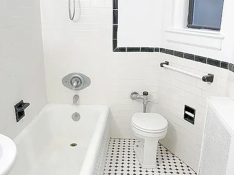 37 W 72nd St #9C — Photo 7