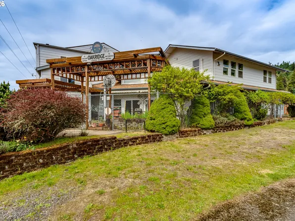 48251/48247 E Commercial St, Oakridge, OR 97463