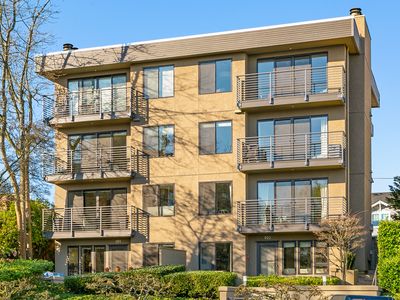 2055 43rd Ave E APT 101, Seattle, WA, 98112