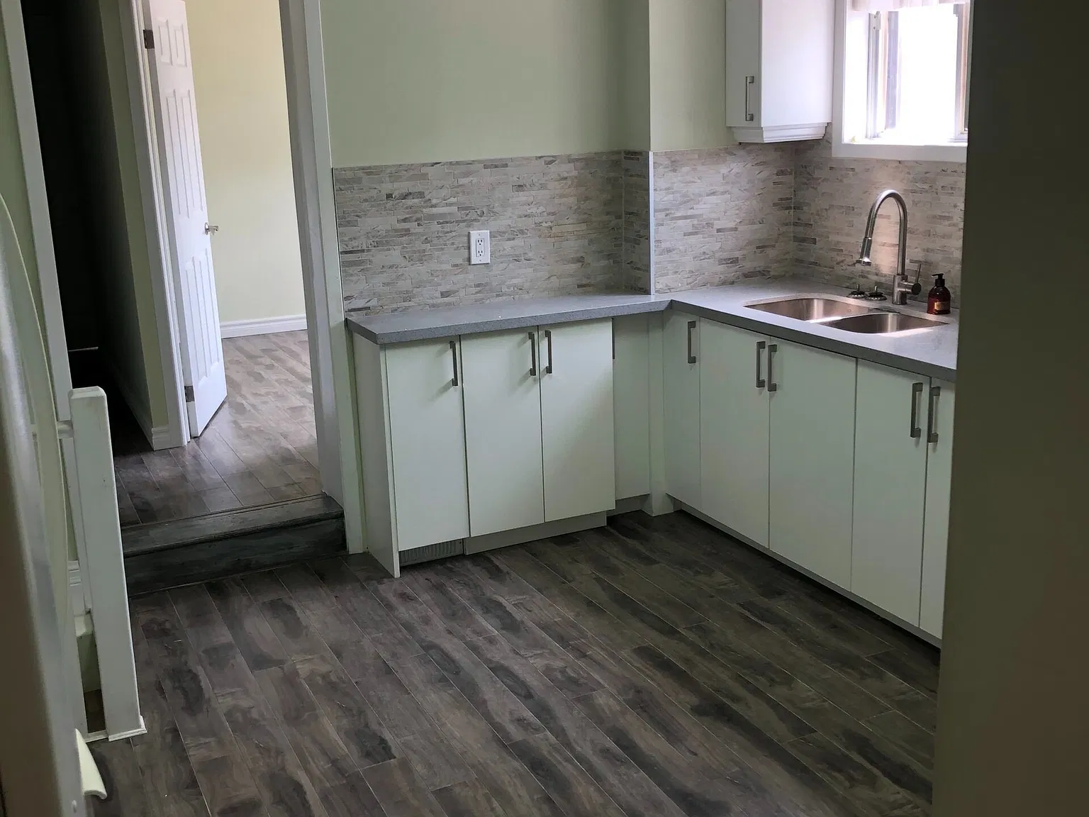 3 bed, $3,400 — Photo 3