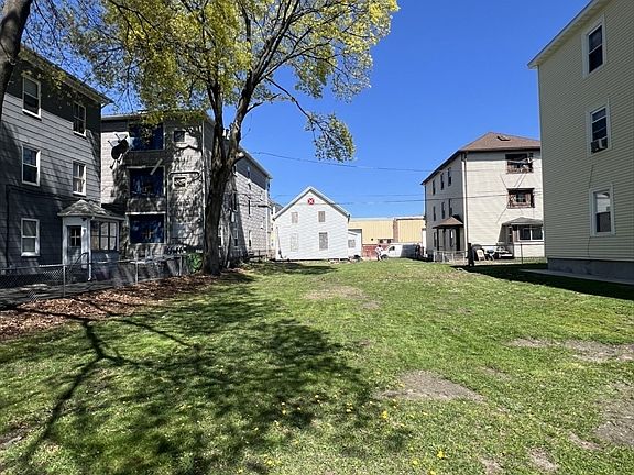 2nd image of 13 Sigel St