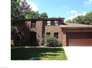 3860 Ellendale Rd, Moreland Hills, OH 44022