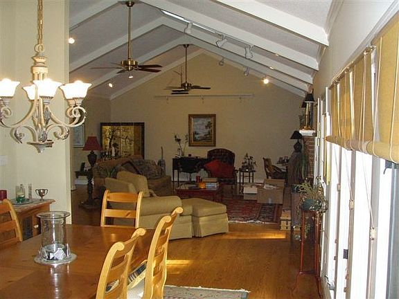 2nd image of 505 Lodge Dr