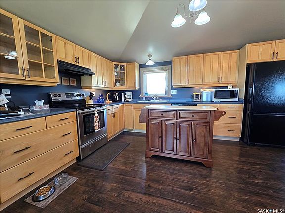 4th image of 43 ASSINIBOIA AVENUE