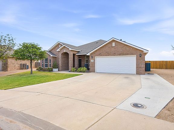 4th image of 305 Koufax Ct