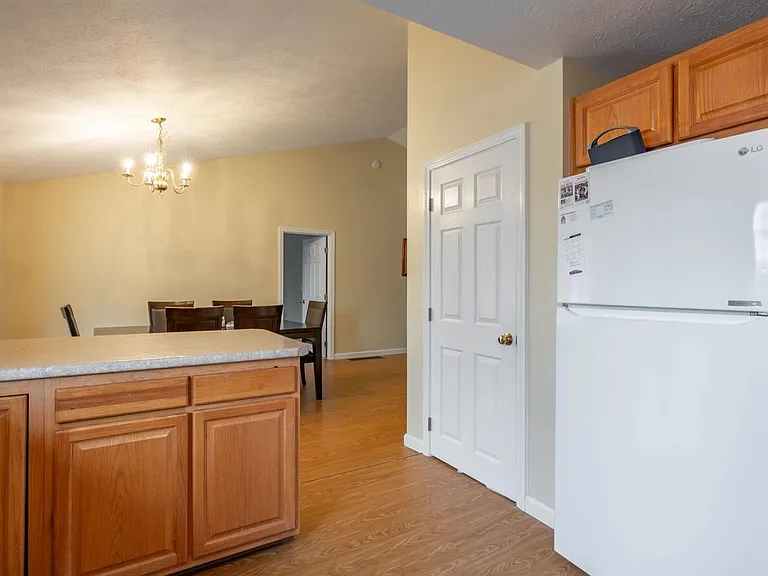 4 Myopia Ln — Photo 15