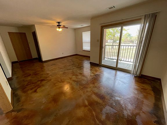 3rd image of 400 S Charles St APT 5