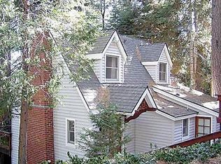 647 Victoria Ct, Lake Arrowhead, CA 92352