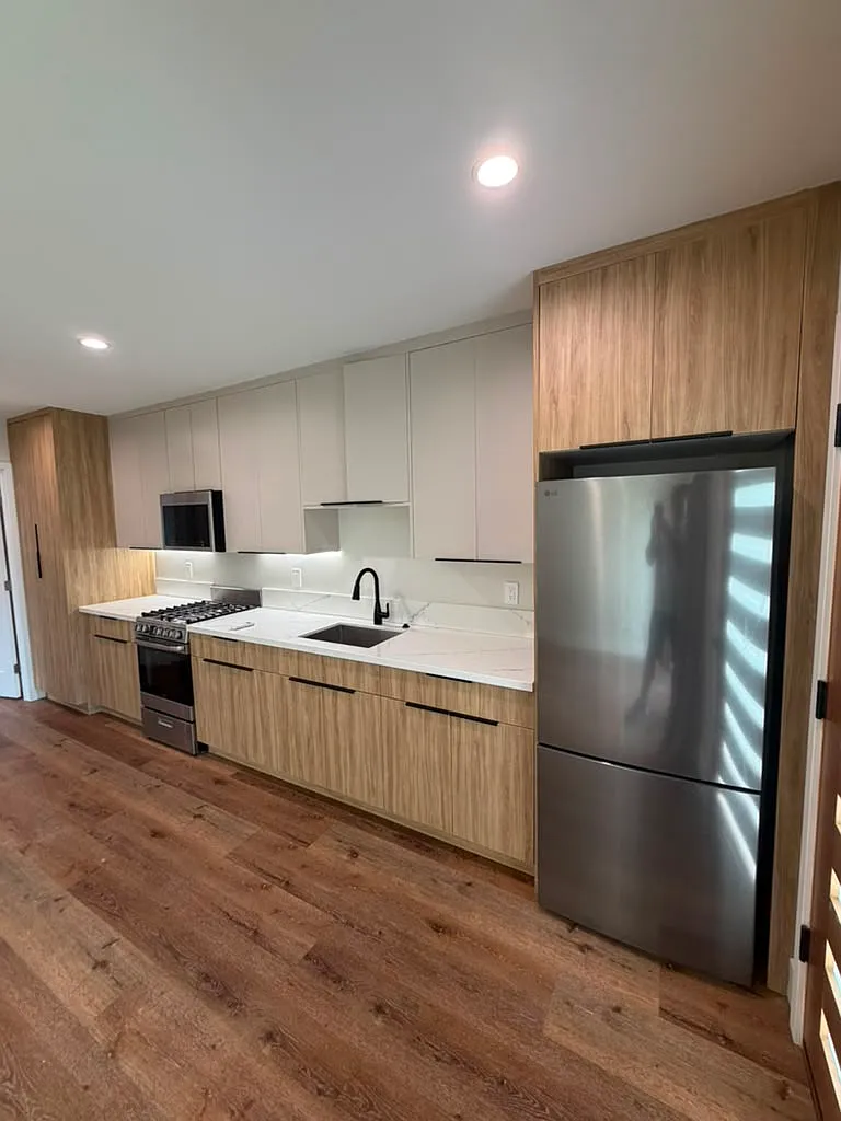 1 bed, 450 sqft, $2,300 — Photo 3