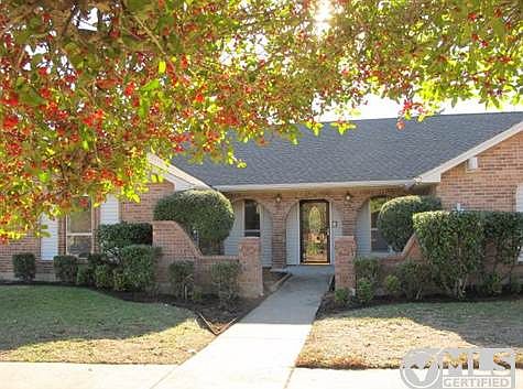 1st image of 820 Rock Canyon Dr