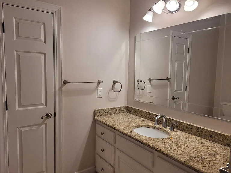 850 Torrey Pines Dr — Photo 25