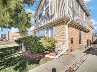8713 S Washtenaw Ave, Evergreen Park, IL 60805