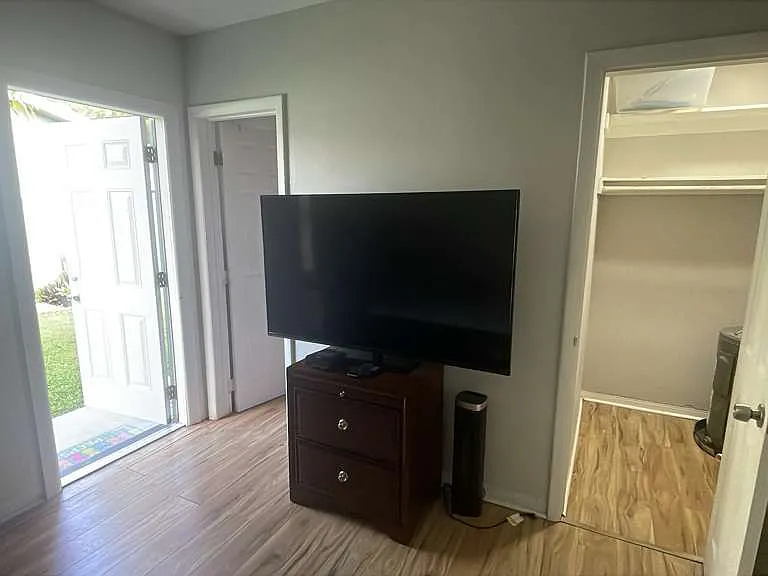 3071 NW 9th Ave #4 — Photo 9