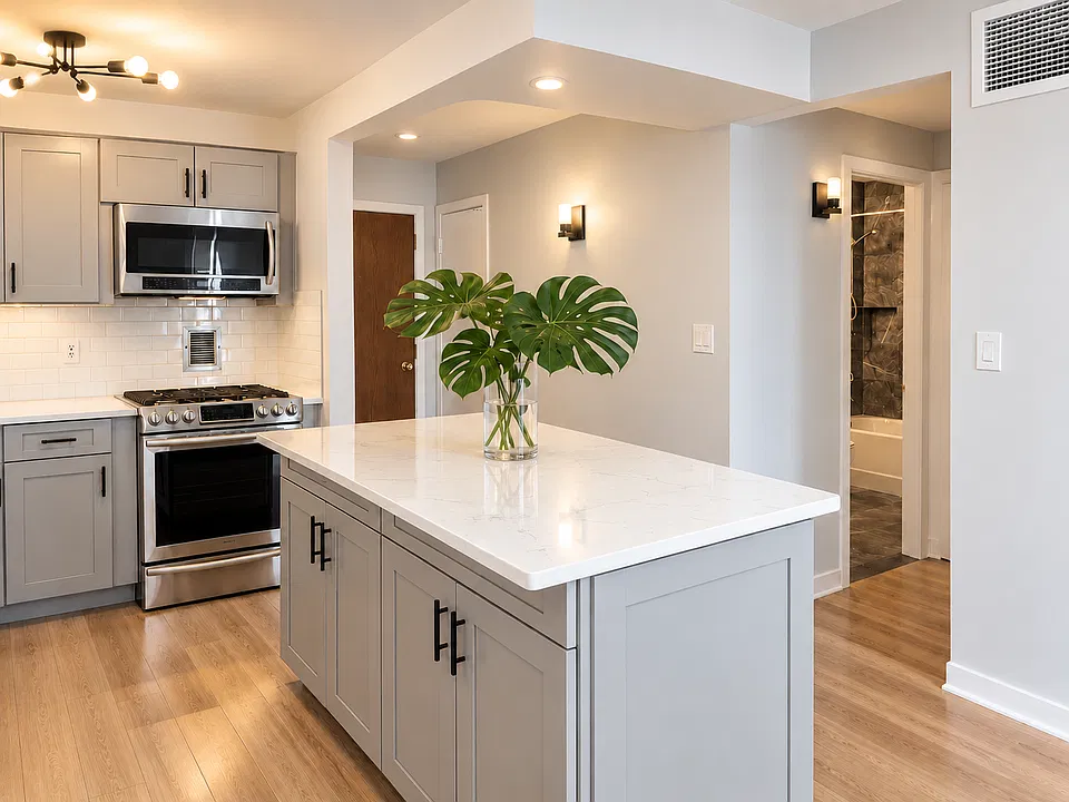 4 Martine Ave #509