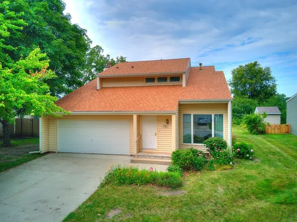 721 Crystal St, Ames, IA 50010