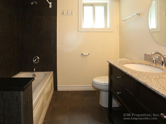 3rd image of 3806 N Sheffield Ave #1E