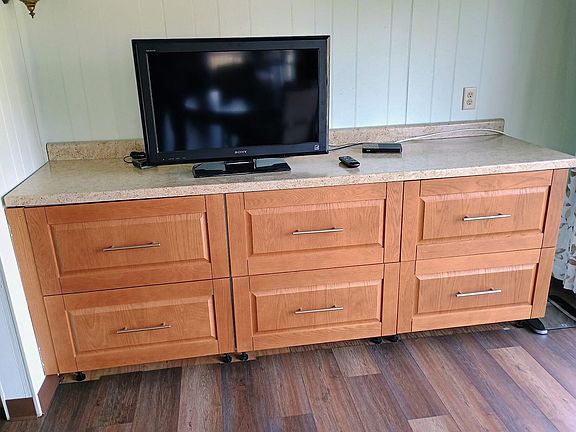 5th image of 4732 Blackberry Ln